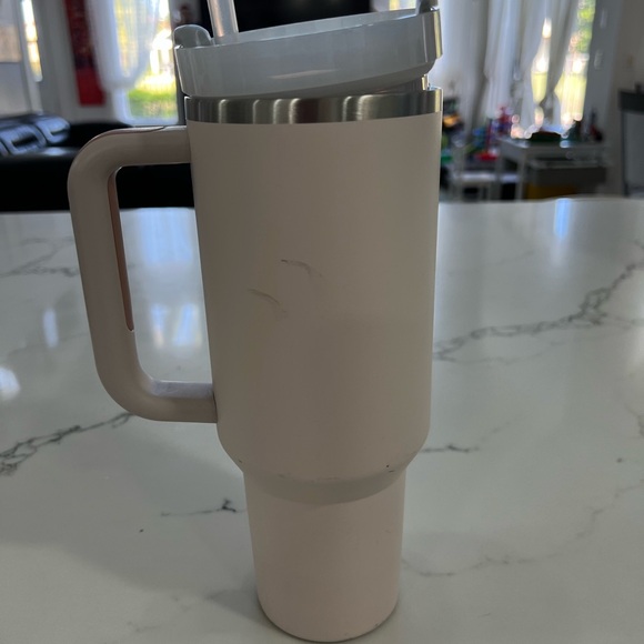 Stanley light pink Insulated Mug - Picture 4 of 5